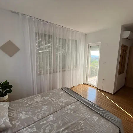 Case de vacanță Over The Bay -